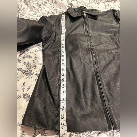 Leather jacket - Picture 5 of 5